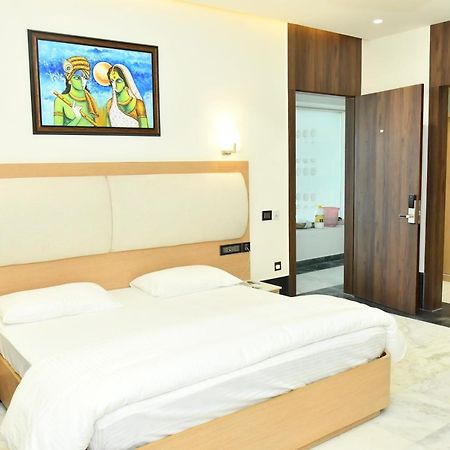 Maharaja Aggarsain Bhawan Hotel Hisar Bagian luar foto